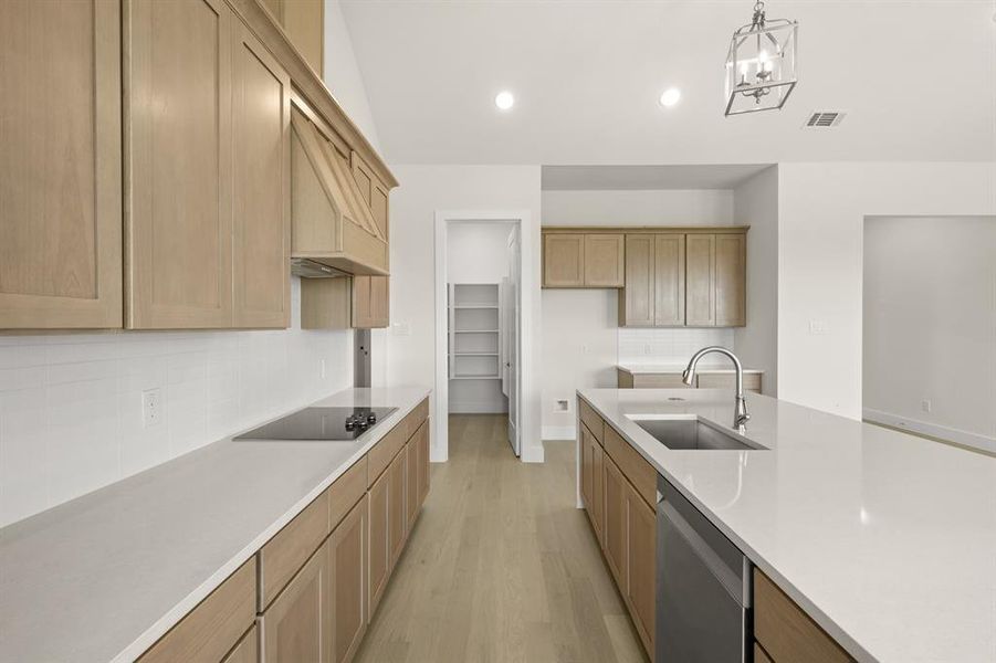 112 Aiden- Kitchen-9100 112 Aiden- Kitchen-9100