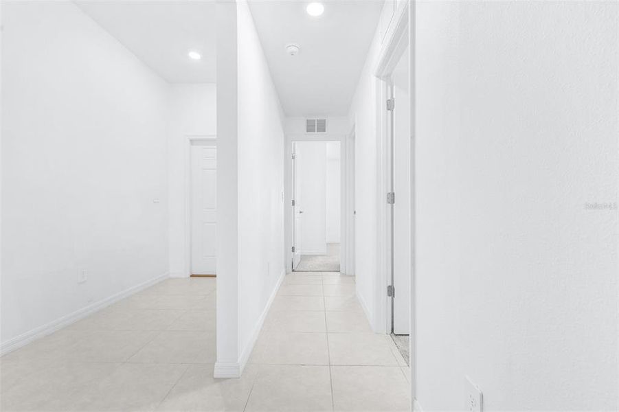 Spacious, unfurnished interior of a new home in Wind Meadows South, Bartow (Image 32). Spacious, unfurnished interior of a new home in Wind Meadows South, Bartow (Image 32).