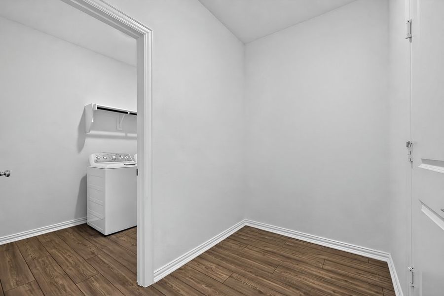 Spacious, unfurnished interior of a new home in River Ridge, Crandall (Image 30).
