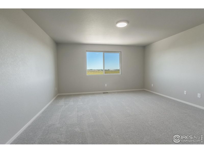 Spacious, unfurnished interior of a new home in Prairie Song, Windsor (Image 26).
