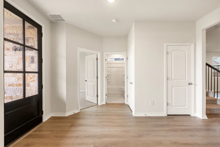 Spacious, unfurnished interior of a new home in The Cottages at Lariat, Liberty Hill (Image 25).