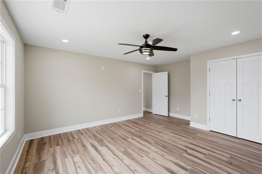 Spacious, unfurnished interior of a new home in , Stone Mountain (Image 31).