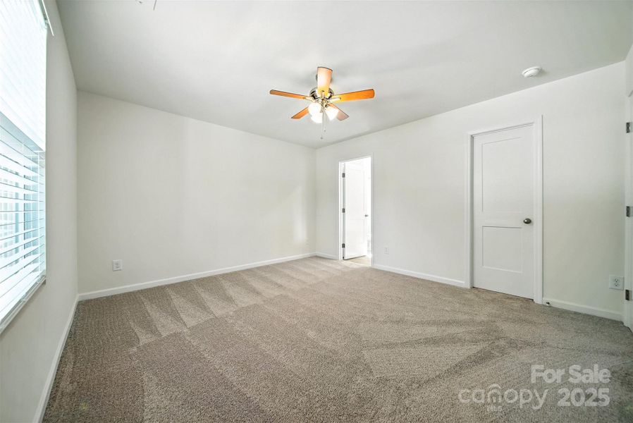 Spacious, unfurnished interior of a new home in , Hickory (Image 22).