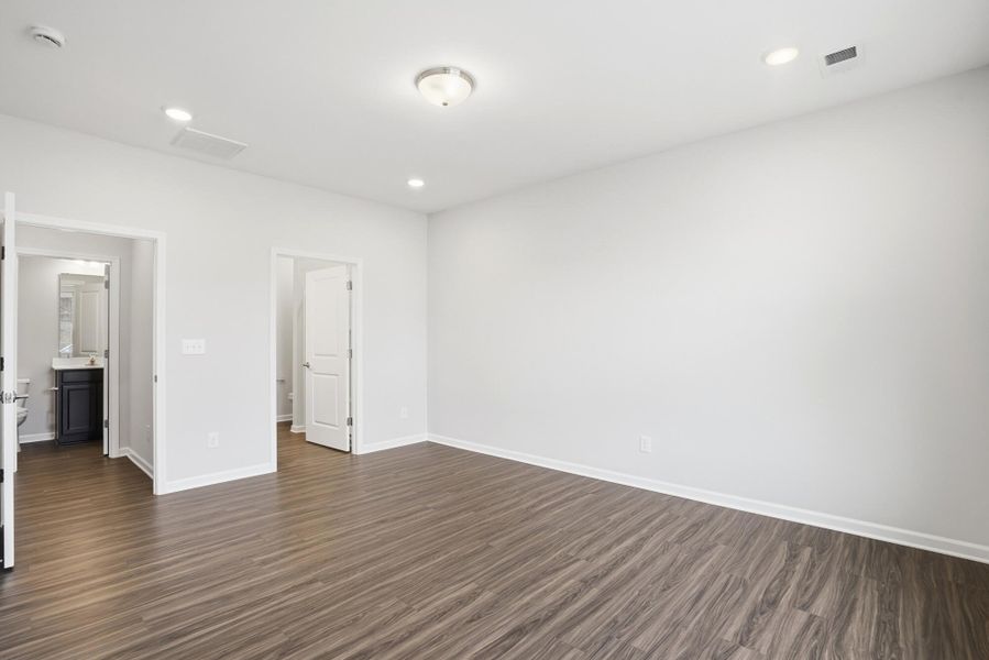 Spacious, unfurnished interior of a new home in Villas at Prestwick, Mooresville (Image 47). Spacious, unfurnished interior of a new home in Villas at Prestwick, Mooresville (Image 47).