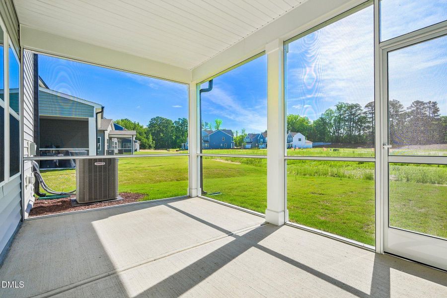 50-web-or-mls-Fetching Pl-S2905-050