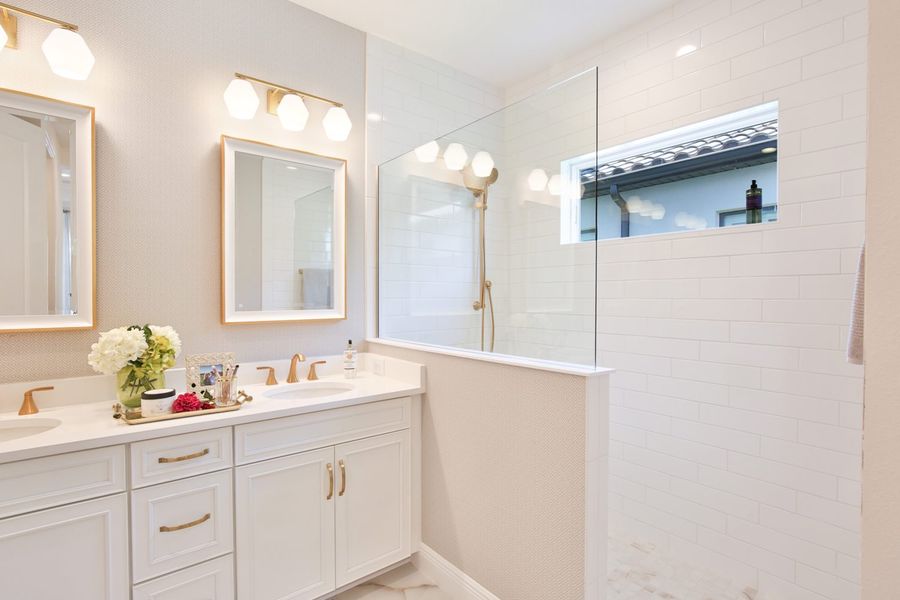 Representative furnished interior of a home built from the Lighthouse by Neal Communities in Boca Royale Golf & Country Club at Wellen Park, Englewood (Image 15).