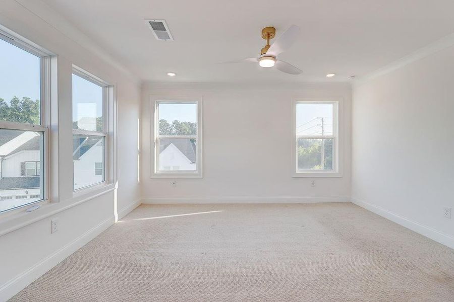 Spacious, unfurnished interior of a new home in , Smyrna (Image 17).