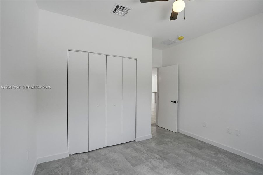 Spacious, unfurnished interior of a new home in , Fort Lauderdale (Image 35).