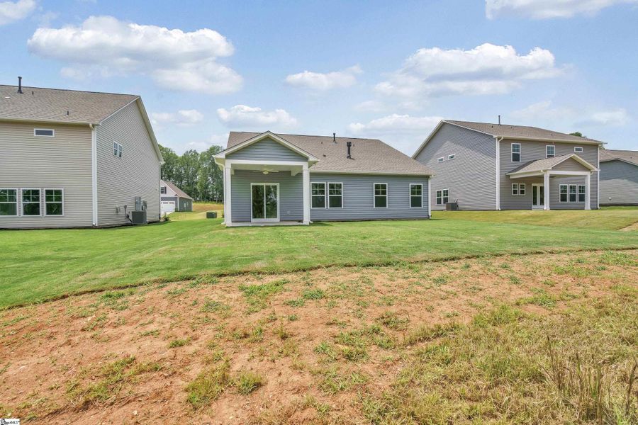 Front exterior of a new home in Lynbrook, Boiling Springs, SC, highlighting curb appeal (Image 2). Front exterior of a new home in Lynbrook, Boiling Springs, SC, highlighting curb appeal (Image 2).