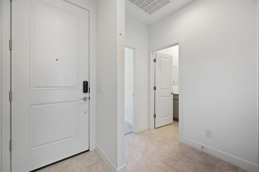 Spacious, unfurnished interior of a new home in Artisan at Asante, Surprise (Image 36). Spacious, unfurnished interior of a new home in Artisan at Asante, Surprise (Image 36).