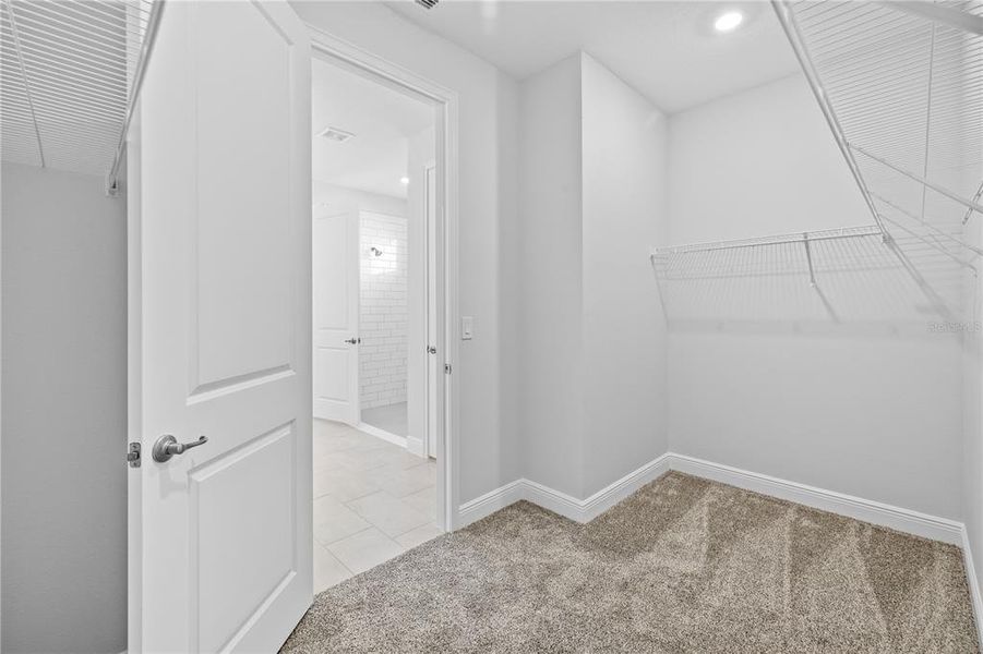 Spacious, unfurnished interior of a new home in , Hernando (Image 28).