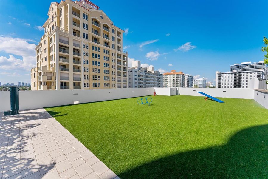 Pet Area & Play Ground