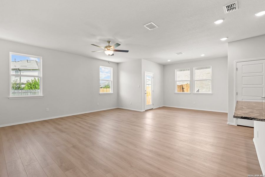 Spacious, unfurnished interior of a new home in Bricewood, San Antonio (Image 23).