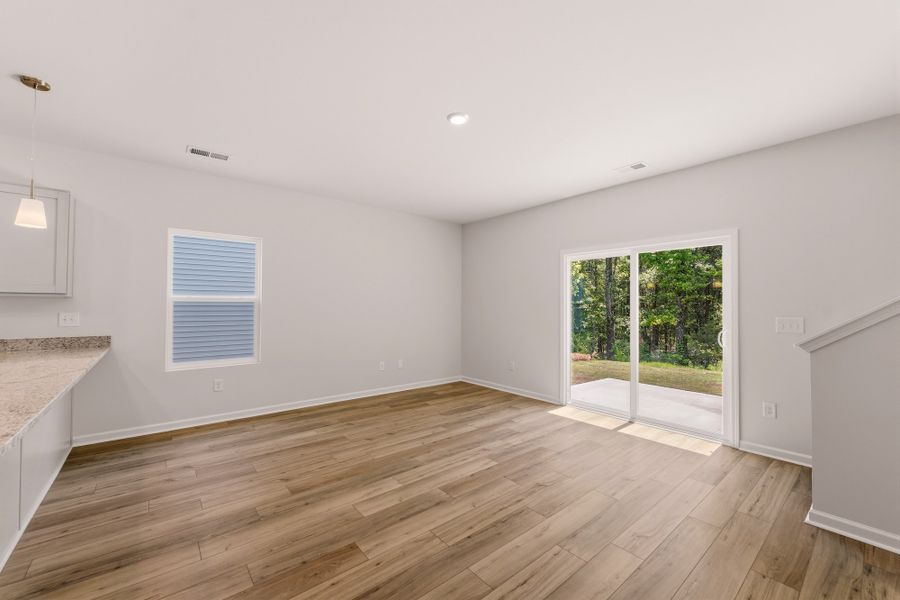 Spacious, unfurnished interior of a new home in Braxton Place, Moore (Image 15).