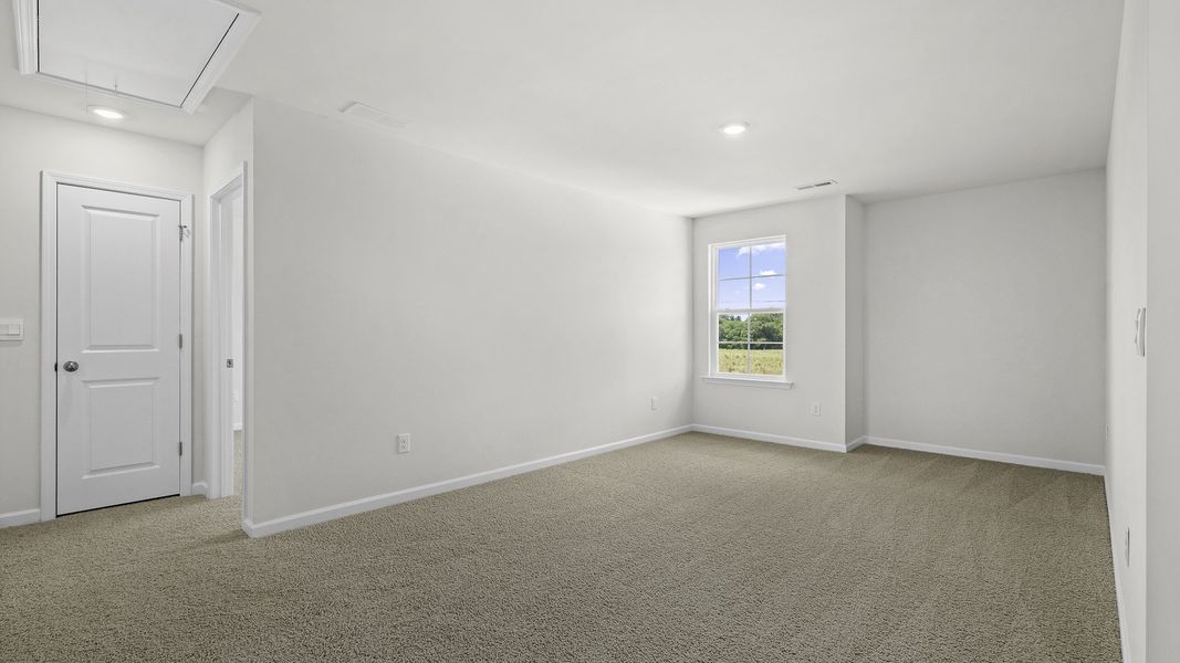 Spacious, unfurnished interior of a new home in The Landing at Summerhaven, Mebane (Image 17).