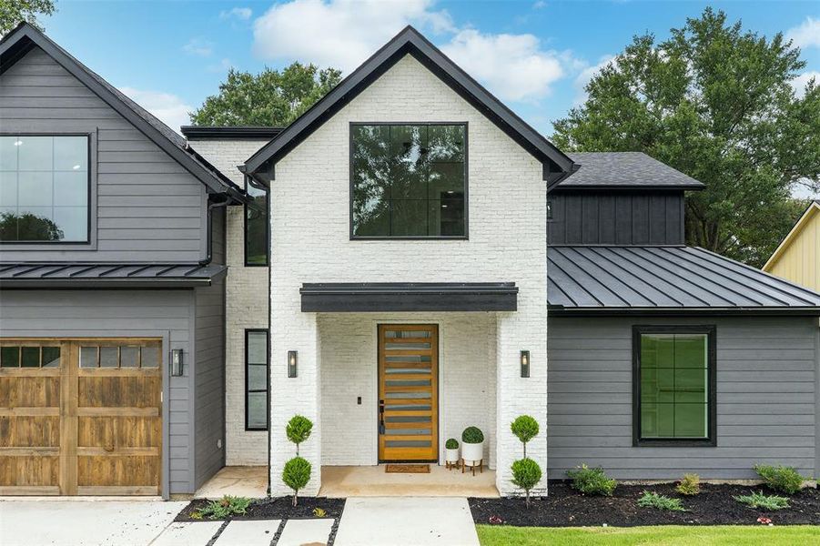 Front exterior of a new home in , Mabank, TX, highlighting curb appeal (Image 25). Front exterior of a new home in , Mabank, TX, highlighting curb appeal (Image 25).