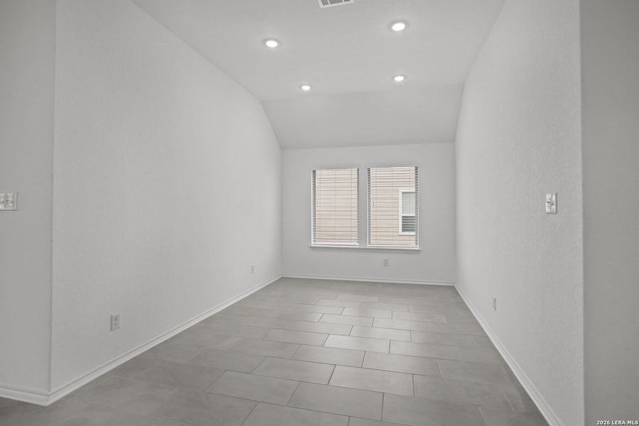 Spacious, unfurnished interior of a new home in The Parklands, Schertz (Image 14). Spacious, unfurnished interior of a new home in The Parklands, Schertz (Image 14).