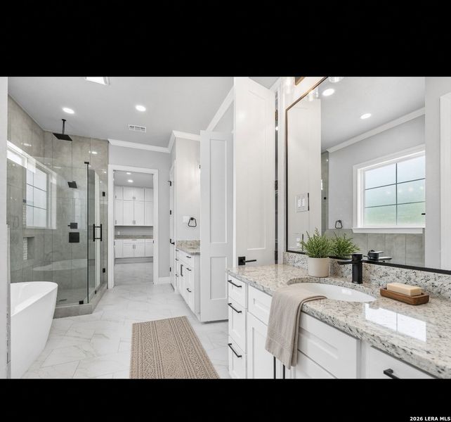 Furnished interior view inside a new home in , Bandera (Image 9).