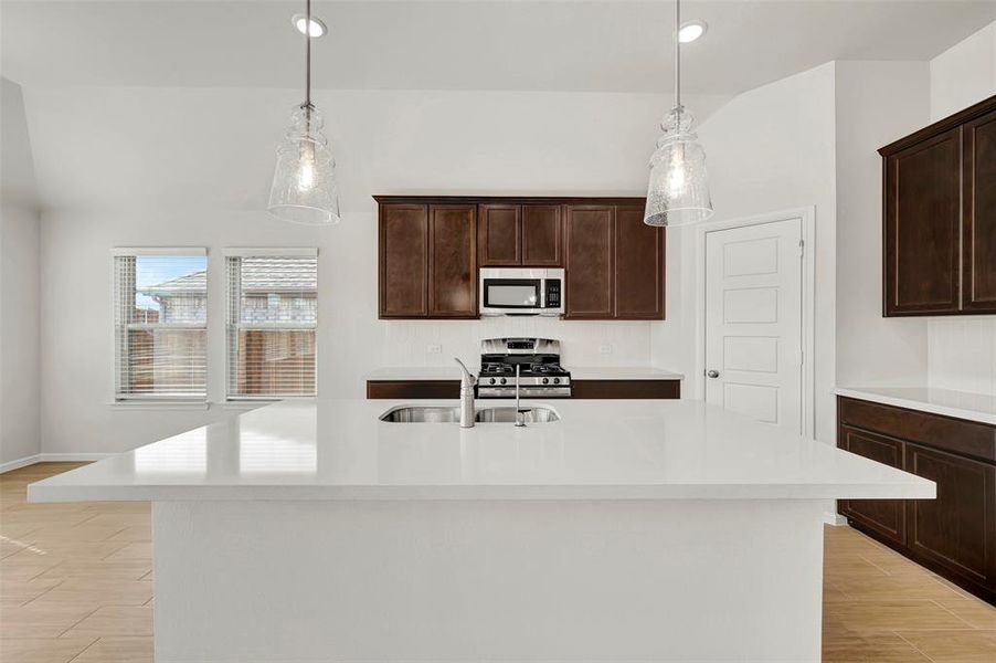 Furnished interior view inside a new home in Elevon, Lavon (Image 13).