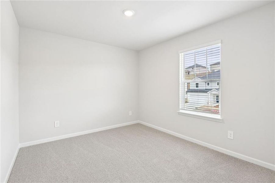 Spacious, unfurnished interior of a new home in Ivey Township, Dallas (Image 42).