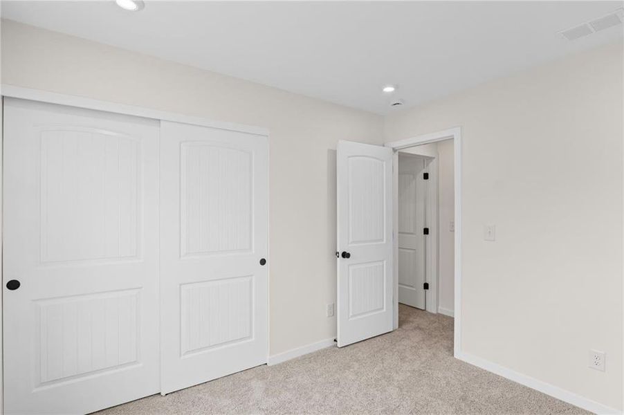 Spacious, unfurnished interior of a new home in Sage Woods, Dallas (Image 16).