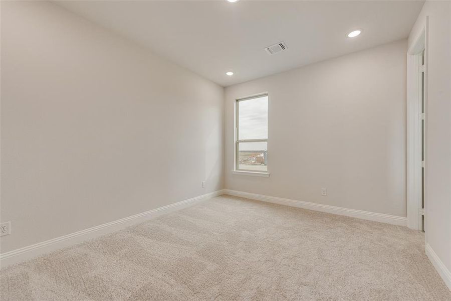 Spacious, unfurnished interior of a new home in Sutton Fields, Celina (Image 25).