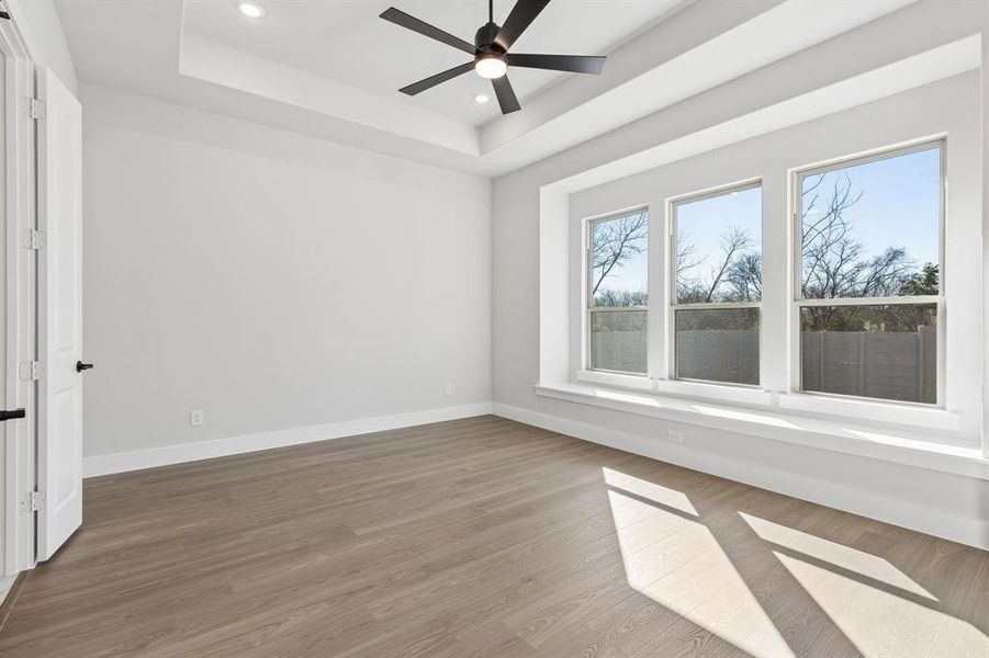 Spacious, unfurnished interior of a new home in Painted Tree Lakeside, McKinney (Image 26).