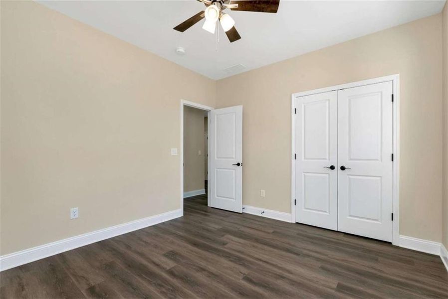 Spacious, unfurnished interior of a new home in , Jefferson (Image 18).