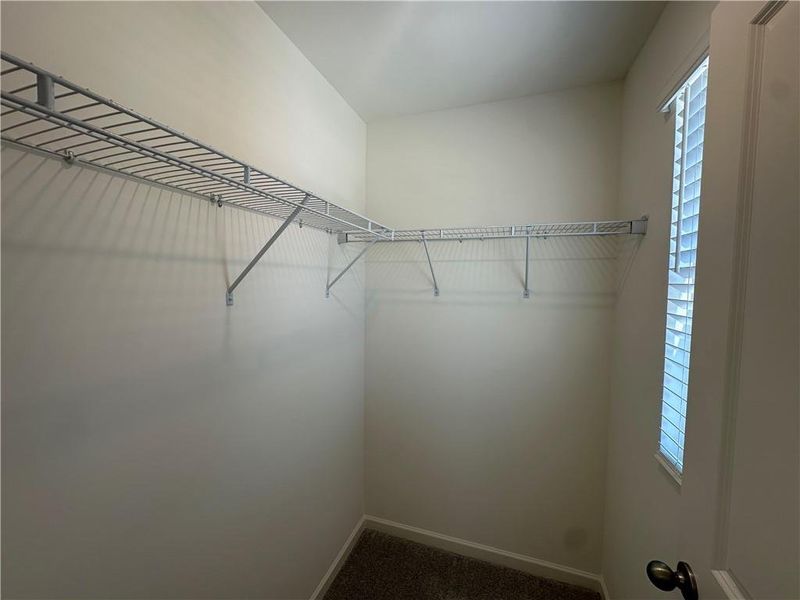Spacious, unfurnished interior of a new home in Mt. Tabor Ridge, Dallas (Image 17).