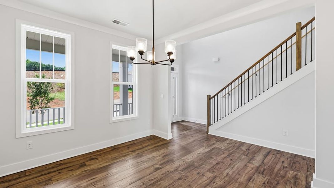 Spacious, unfurnished interior of a new home in Sunset Summits, Spartanburg (Image 15).