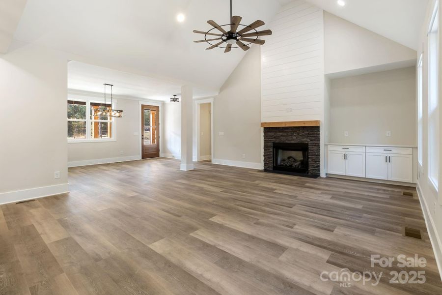 Spacious, unfurnished interior of a new home in , Rock Hill (Image 13).