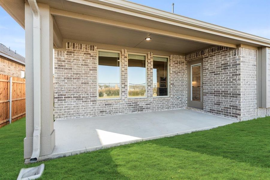 Exterior details and patio area of a home in Timberbrook, Justin (Image 4).