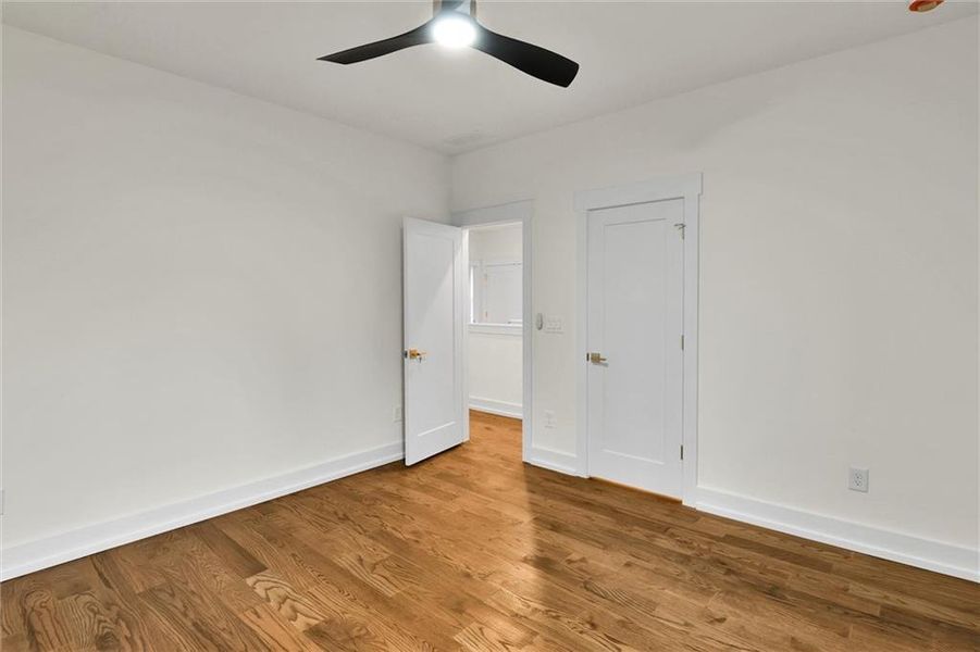 Spacious, unfurnished interior of a new home in , Atlanta (Image 17).