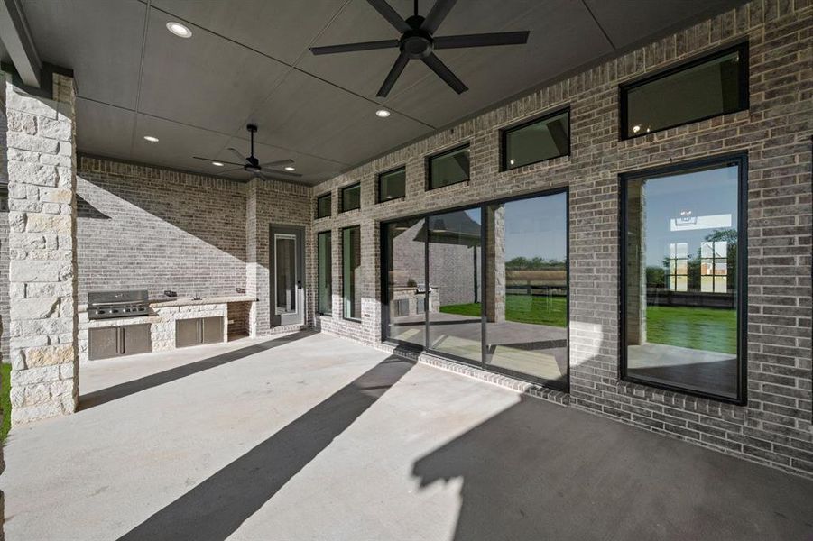 1873 Sutherland Cresent- Patio-2 1873 Sutherland Cresent- Patio-2