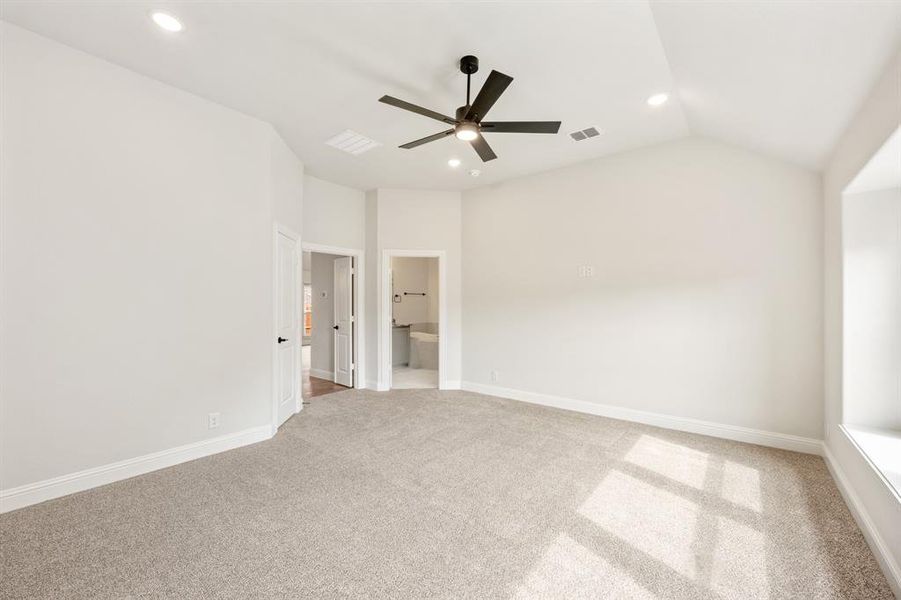 Spacious, unfurnished interior of a new home in Parks of Aledo, Aledo (Image 31).