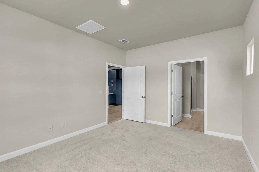 Spacious, unfurnished interior of a new home in Tea Farm, Ravenel (Image 16).