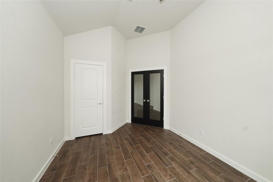 Spacious, unfurnished interior of a new home in , La Marque (Image 21). Spacious, unfurnished interior of a new home in , La Marque (Image 21).