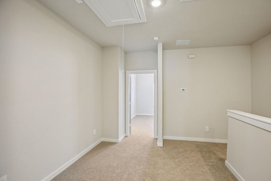 Spacious, unfurnished interior of a new home in Kemah Crossing - City Series, Kemah (Image 24). Spacious, unfurnished interior of a new home in Kemah Crossing - City Series, Kemah (Image 24).