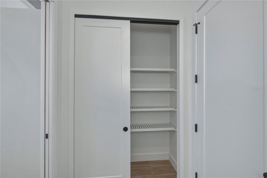 Image 83 of a home in .