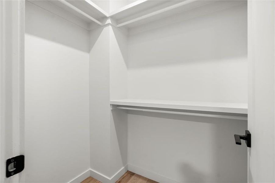 Spacious, unfurnished interior of a new home in , Atlanta (Image 43).