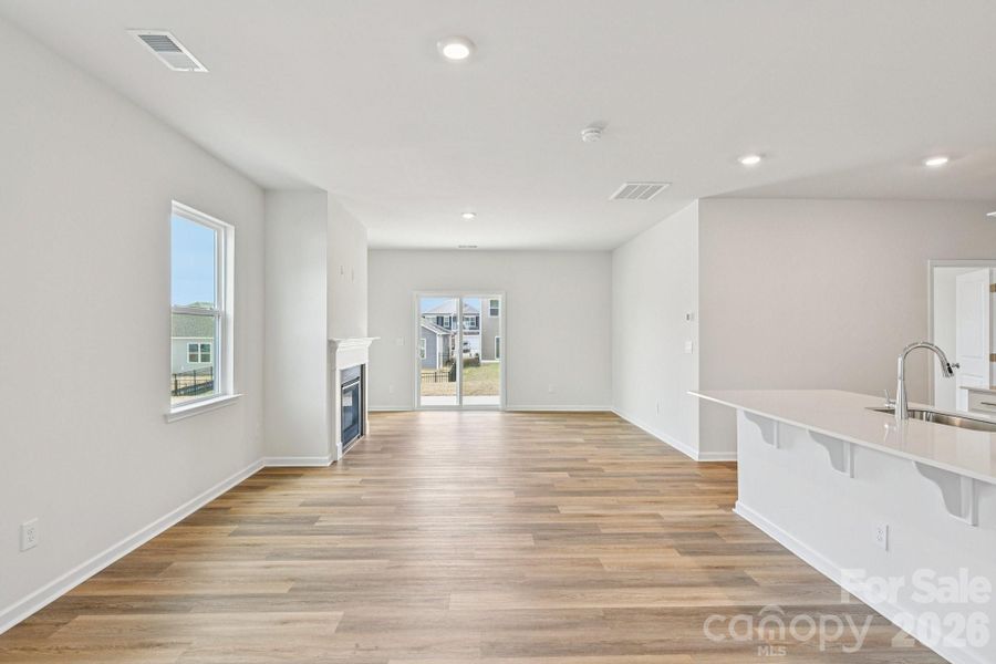 Spacious, unfurnished interior of a new home in Laurelbrook, Sherrills Ford (Image 29).
