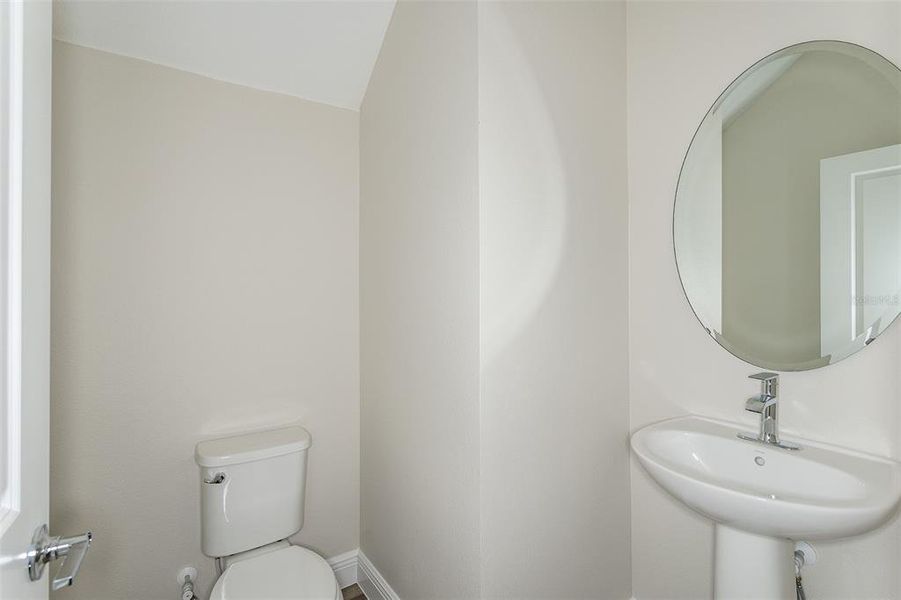 Furnished interior view inside a new home in Pasadena Woods, Dade City (Image 9).
