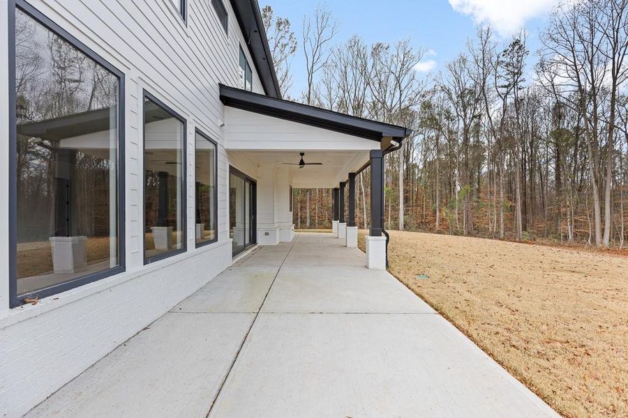 Exterior details and patio area of a home in , Jefferson (Image 3).
