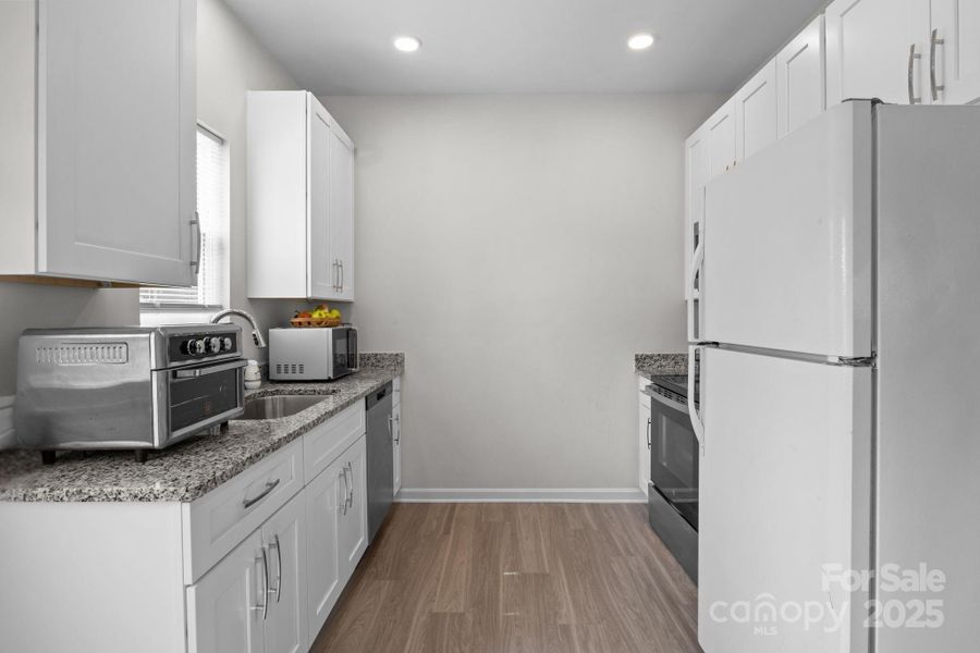 Furnished interior view inside a new home in , Statesville (Image 9).