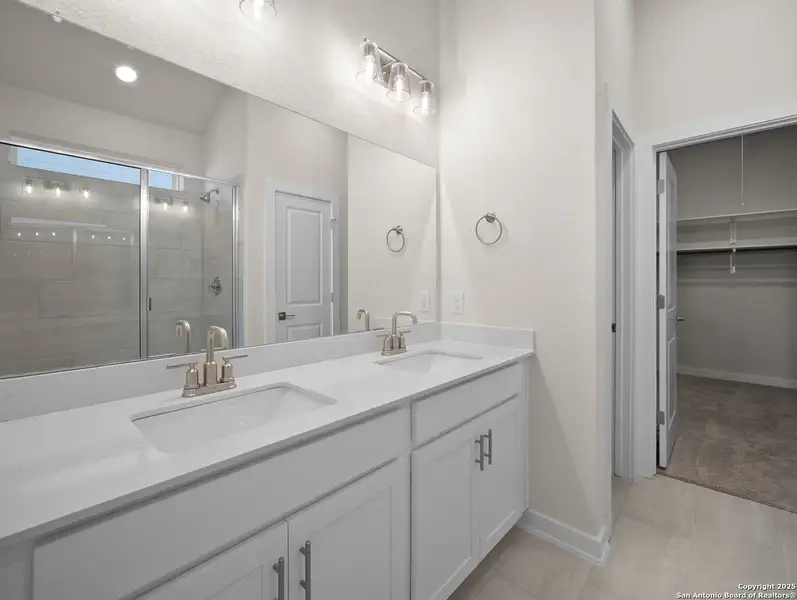 Furnished interior view inside a new home in Hunter's Ranch, San Antonio (Image 7). Furnished interior view inside a new home in Hunter's Ranch, San Antonio (Image 7).