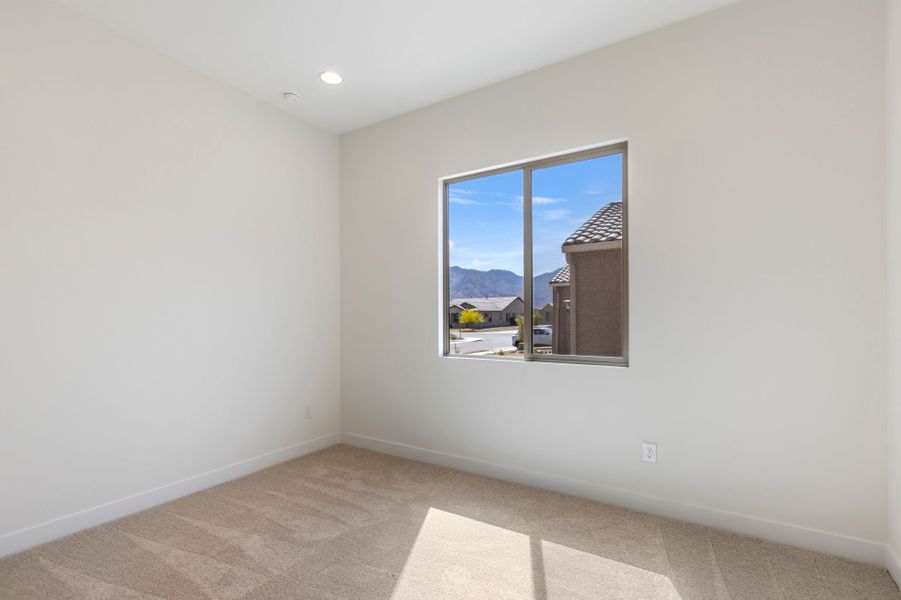 Spacious, unfurnished interior of a new home in Vistoso Canyon Estates, Oro Valley (Image 22).