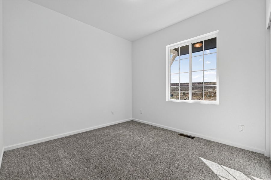 Spacious, unfurnished interior of a new home in Trailstone, Arvada (Image 21).