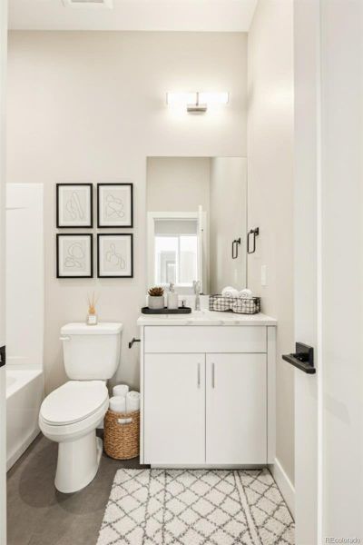 2nd Bedroom Ensuite Full Bath