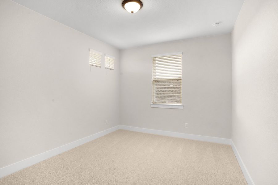 Spacious, unfurnished interior of a new home in Broken Oak, Georgetown (Image 18).