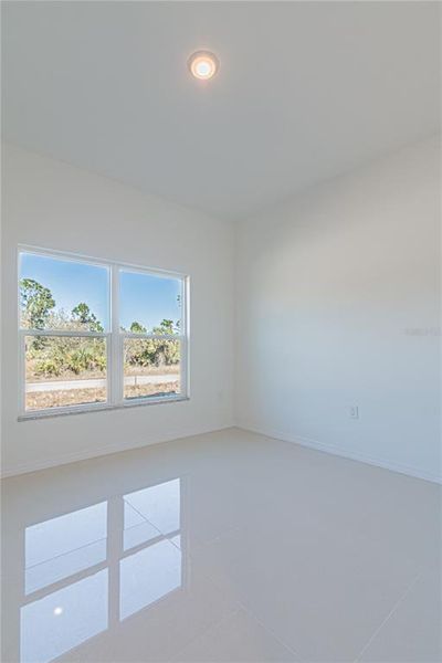 Spacious, unfurnished interior of a new home in , Lake Placid (Image 8).